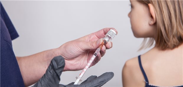 COVID-Impfung für Kinder: In der EU nun ab dem Alter von 5 Jahren möglich.