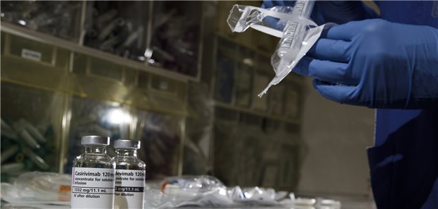 Casirivimab/Imdevimab im vergangenen Jahr vor dem Einsatz in einer Klinikabteilung.