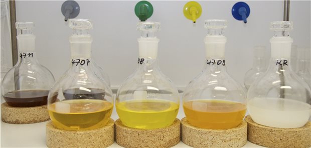 Chemie und Pharma bilden weiter aus Chemie- und Pharmaindustrie bilden auf hohem Niveau aus.