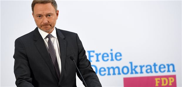 FDP-Chef spricht vorsorglich von „Zweckbündnis“ Christian Lindner, Fraktionsvorsitzender und Parteivorsitzender der FDP, teilte am Montag mit, dass die FDP der Aufnahme von Koalitionsverhandlungen zustimmt.