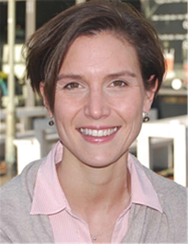 'Das war wie der Zug, der dich überrollt' Christiane Wader erkrankte an Brustkrebs - außerdem wurde bei ihr eine spezielle Form der BRCA1-Genmutation festgestellt.