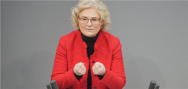 Geimpft und genesen: Bundestag geht ersten Schritt zur Lockerung Christine Lambrecht (SPD), Bundesministerin der Justiz und für Verbraucherschutz, betonte am Donnerstag im Bundestag, dass die Grundrechte von Geimpften und Genesenen nicht länger eingeschränkt werden dürften.