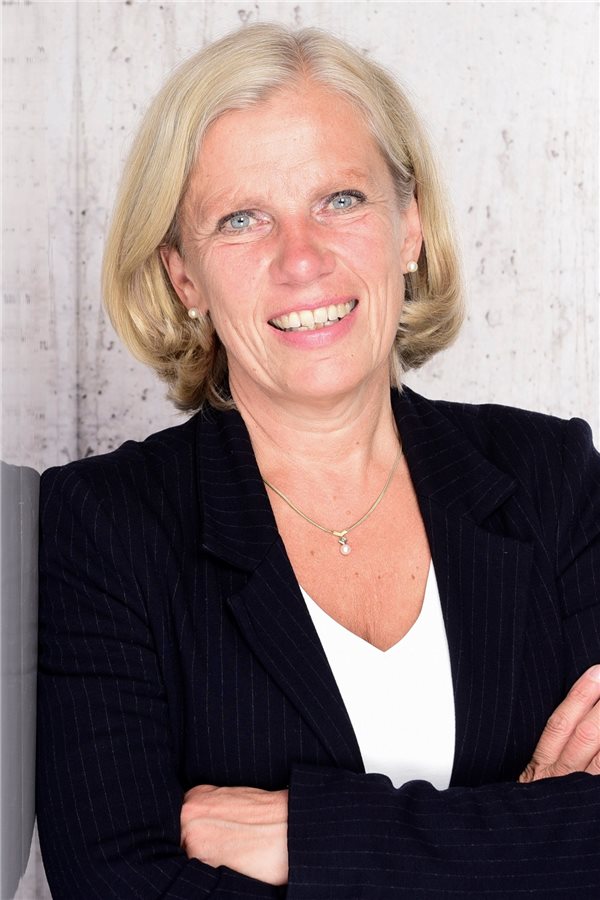 BDI-Präsidentin: Uns werden beim Corona-Impfen Steine in den Weg gelegt Christine Neumann-Grutzeck, Präsidentin des Berufsverbands Deutscher Internisten