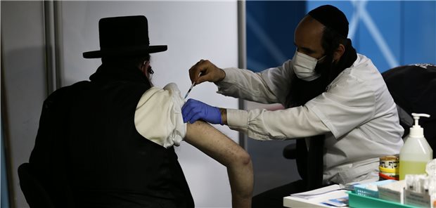 Impfgegner in Israel argumentieren häufig religiös Despite more than a month of quarantine and vaccination, the number of daily novel coronavirus (Covid-19) cases cannot be reduced in West Jerusalem.