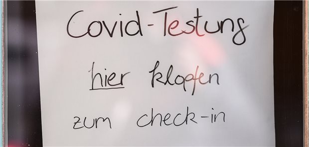 Betrug in Corona-Teststellen? KV Berlin fühlt sich zu Unrecht am Pranger Corona-Teststellen unter Betrugsverdacht: Die Testverordnungen machten es Kriminellen leicht, sagt nicht nur die KV Berlin.