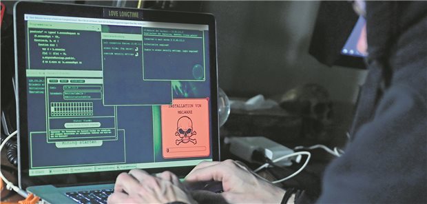 Cyber-Angriffe treffen immer mehr Unternehmen. Nun hat es einen der größten Praxis-EDV-Hersteller erwischt. Teile des internen IT-Systems sind bei einem Ransomware-Angriff verschlüsselt worden.