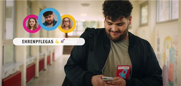 Knatsch um neue Pflegekampagne „Ehrenpflegas“ Danilo Kamperidis als Boris in einer Szene der Miniserie „Ehrenpflegas. Damit wirbt das Bundesfamilienministerium für eine Ausbildung in der Pflege.