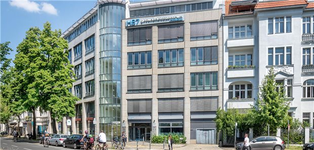 Berliner Ärztehaus geht an Immobilienfonds Das Ärztehaus „H87 Gesundheitszentrum Friedenau“ ist nun im Besitz eines Immobilienentwicklers.