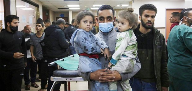 Zwei Mediziner von „Ärzte ohne Grenzen“ im Gazastreifen getötet Das Al-Awda-Krankenhaus war eines der letzten funktionierenden Krankenhäuser im Norden des Gazastreifens.