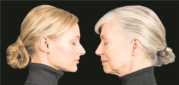 Das Alter von Menschen lässt sich oft schwer abschätzen. Wer das Glück hat jünger auszusehen, als sie oder er tatsächlich ist, hat eine Studie zufolge wohl auch weniger altersbedingte Erkrankungen. (Symbolbild)