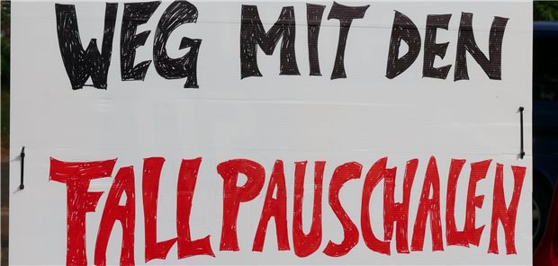 Das Aus für die Fallpauschalen wünschen sich in den Kliniken einige, Experten sehen es aber nicht so schnell kommen.