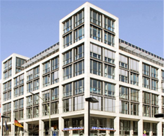 BMG-Etat: Fast alles fließt in den Fonds Das BMG in der Friedrichstraße: Fast das gesamte Budget fließt in den Gesundheitsfonds.