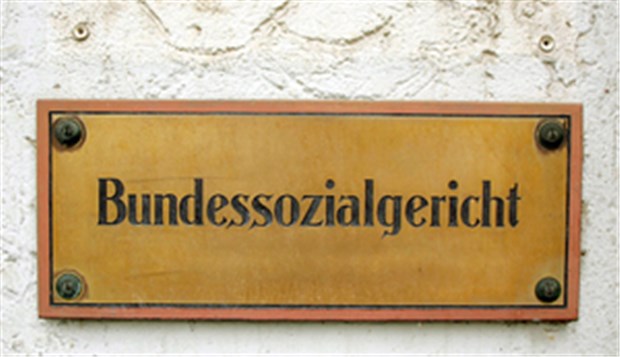 Hörsturz: Kassen müssen Kosten für Überdrucktherapie nicht übernehmen Das BSG wies Klagen der Druckkammerzentren auf Übernahme der Kosten der Krankenkassen für HBO als unzulässig ab.