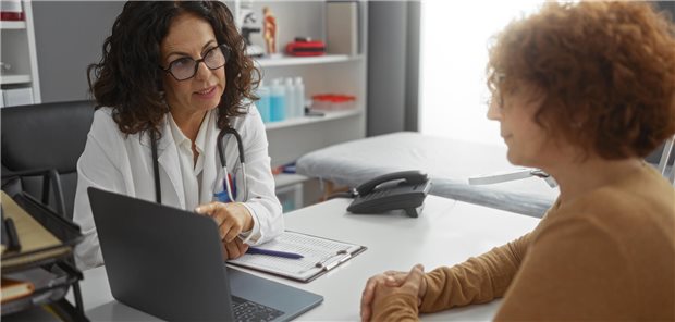 Beratung Ärztin und Patientin