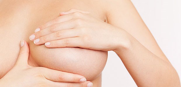 Erhöhtes Brustkrebsrisiko erneut bestätigt Das Brustkrebsrisiko unter einer Hormonersatztherapie ist offenbar auch mit dem Zeitpunkt des Therapiebeginns assoziiert.