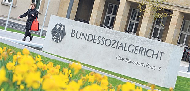 Das Bundessozialgericht wird 60 Das Bundessozialgericht in Kassel war der fünfte im Grundgesetz verankerte Gerichtshof. Es feiert in diesen Tagen sein 60-jähriges Bestehen.