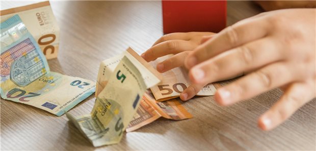 Das Bundessozialgericht stärkt die Rechte der Bezieher von Elterngeld Plus.