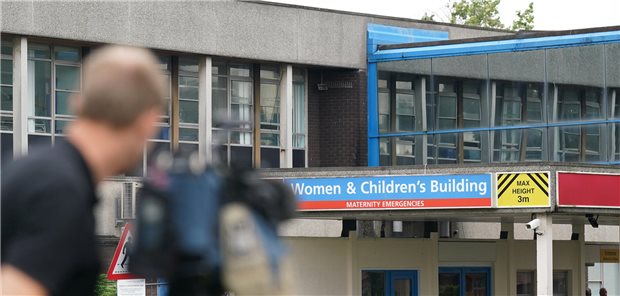 Britische Krankenschwester wegen Mordes an sieben Babys schuldig gesprochen Das Countess of Chester Hospital: Hier arbeitete die Krankenschwester, die wegen des Mordes an sieben Babys verurteilt worden ist.