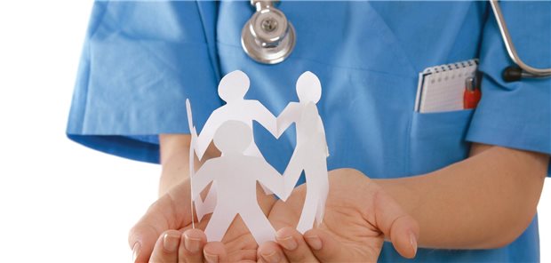 Das Digitalprojekt RegiOnkoNet will Onkologen, Hausärzte und Krebspatienten in ländlichen Regionen eine wohnortnahe Versorgung ermöglichen.