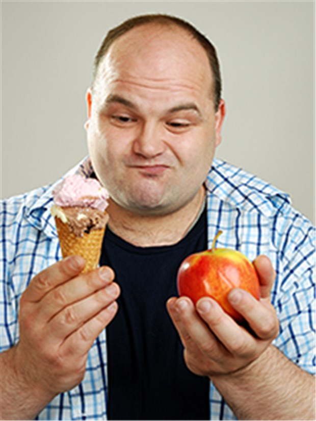 Dänische Forscher finden die optimale Diät für Übergewichtige Das Eis oder lieber den Apfel? Dänische Forscher raten Übergewichtigen vor allem zu proteinreicher, fettarmer Ernährung.