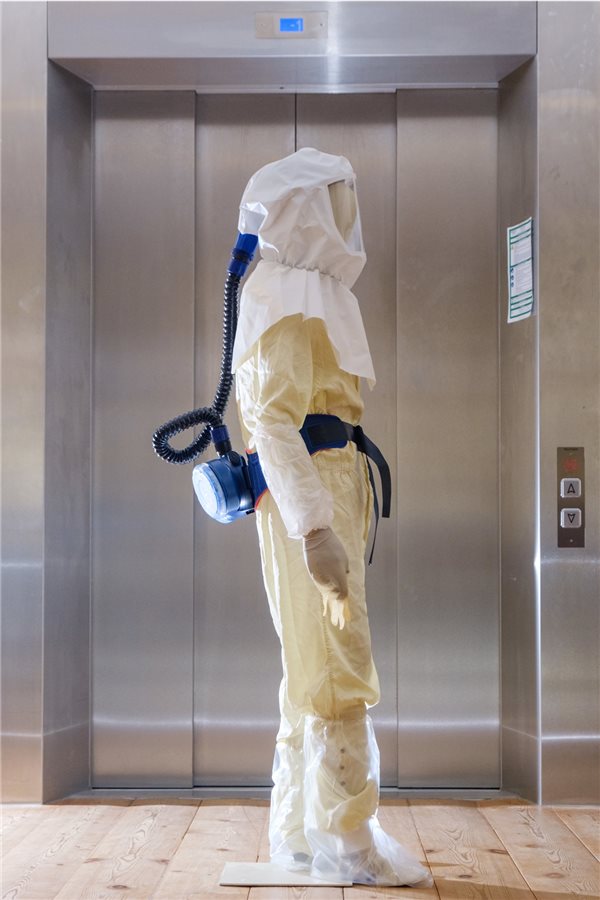 Das Corona-Museum Das Helmholtz-Zentrum für Infektionsforschung hat dem Landesmuseum Braunschweig einen Labor-Schutzanzug zur Verfügung gestellt.