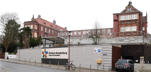 Das Klinikum Brandenburg erhält aus dem Soforthilfeprogramm „Green Care and Hospital“ insgesamt 1,2 Millionen Euro für energetische Maßnahmen.