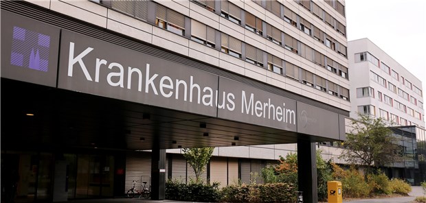 Klinik und gefeuerter Hirnchirurg – weiter keine Einigung Das Krankenhaus in Köln-Merheim: Über die Umstände der Entlassung haben Klinik und gefeuerter Arzt unterschiedliche Auffassungen.