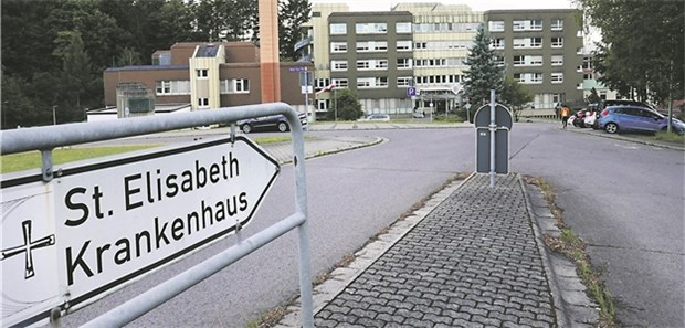 Klinik schließt, Senioren-Quartier kommt Das Krankenhaus in Wadern soll bis Ende 2017 geschlossen werden.