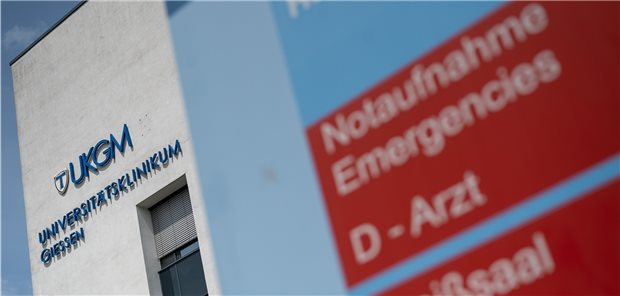 Privatisiertes Uniklinikum erhält Millionenspritze vom Land Das Land Hessen sieht sich genötigt, mit einer halben Milliarde Euro über die kommenden zehn Jahre die Zukunft des Uniklinikums Gießen-Marburg zu sichern.