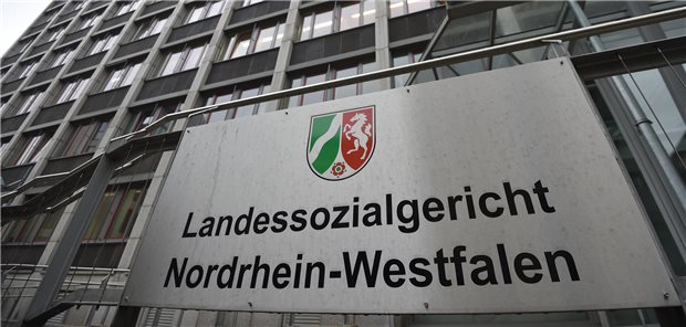 Schild des Landessozialgerichts NRW