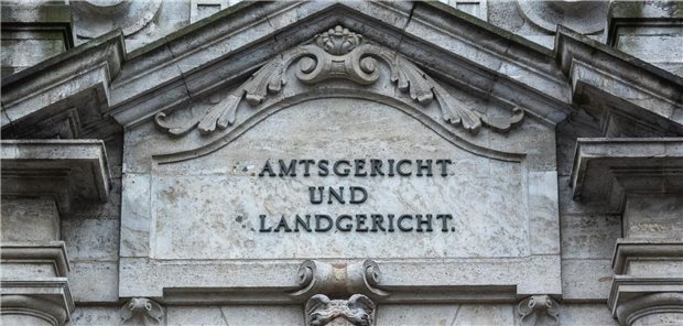 Tod von Senioren: Lange Haftstrafen für Pflegekräfte Das Landgericht Regensburg hat im Prozess gegen vier Pflegekräfte lange Haftstrafen verhängt.