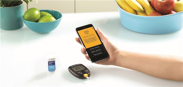 Messsystem unterstützt Patienten bei der Anpassung ihrer Therapie Das Messgerät überträgt die Werte automatisch in die App.