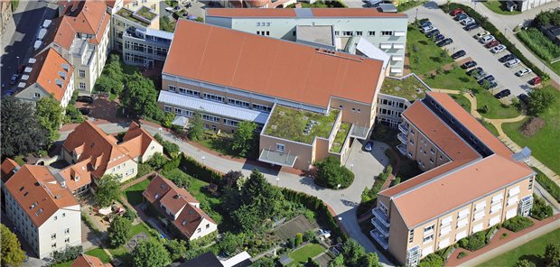 Das Naemi-Wilke-Stift in Guben. 1887 wurde es vom wohlhabenden Hutmacher Friedrich Wilke zur Erinnerung an seine an Typhus verstorbene Tochter als Kinderkrankenhaus gestiftet. Jetzt hat es Insolvenz in Eigenverantwortung angemeldet, Umstrukturierungen sollen folgen.