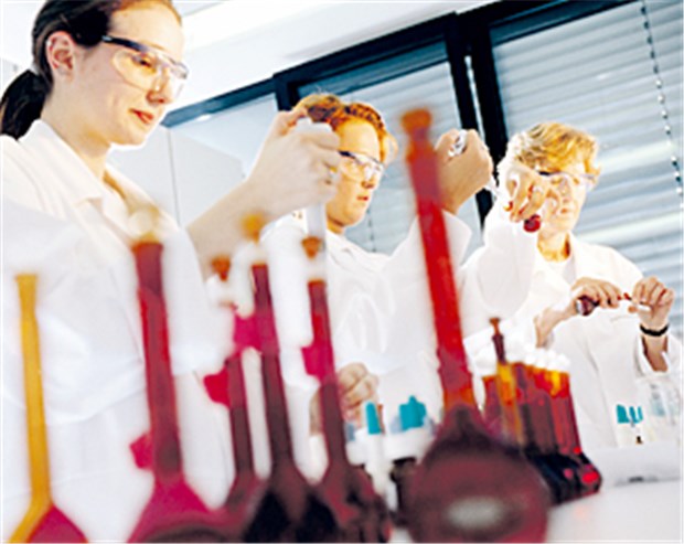 Merck KGaA steuert weiteres Rekordjahr an Das Pharma- und Chemieunternehmen Merck KGaA setzt auf Innovationen - die aber lassen derzeit noch etwas auf sich warten.
