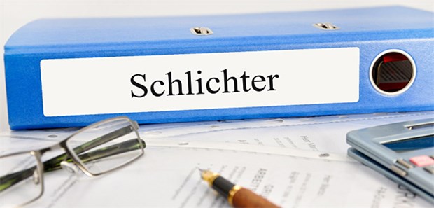 Schiedsamt soll im HzV-Streit ran Das Schiedsamt soll als Schlichter herhalten.