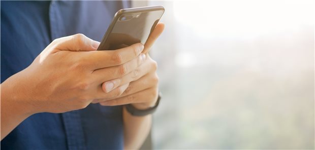 Pläne zum digitalen Corona-Impfnachweis konkretisieren sich Das Smartphone als Eintrittskarte? Mit der geplanten CoVPass-App oder der Corona-Warn-App könnte das für Getestete, Geimpfte und Genesene bald gelten.
