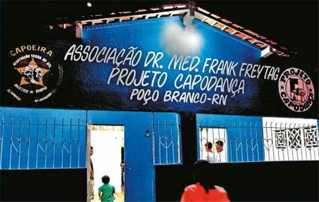 Internist startet Hilfsprojekt in Brasilien Das Sozialprojekt im Nordosten Brasiliens bietet Gesundheits-Check-ups und eine Tanzschule.