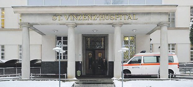 Die Grenzen der Behandlungspflicht Das St. Vinzenz-Hospital in Köln war eines der beiden katholischen Krankenhäuser, in der die Frau abgewiesen wurde, weil die Ärzte befürchteten, gegen die ethischen Richtlinien des Hauses zu verstoßen.