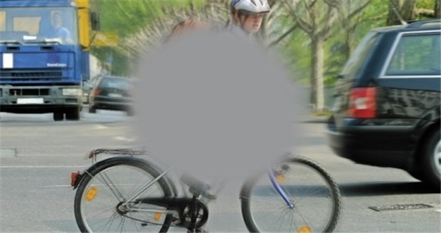 Off-label-use aus Kostengründen? Ärzte haben den schwarzen Peter! Das Symptom bei AMD: Nebel, wo das Auge fokussiert.