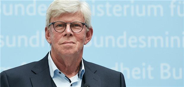 „Das System wackelt“: Gernot Kiefer, scheidender GKV-Vorstandsvize, zur sozialen Pflegeversicherung.