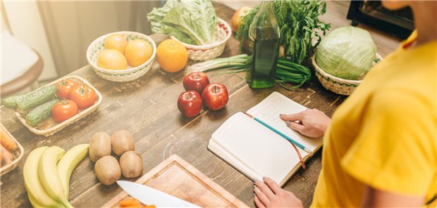 Das Team um Sanna Nybacka resümiert, dass durch die anhaltenden positiven Wirkungen diätetischer Maßnahmen diese als erste Wahl bei der Behandlung des Reizdarmsyndroms in Betracht gezogen werden können. Bei dieser Entscheidung müssen jedoch verschiedene Faktoren abgewogen werden, z. B. Präferenzen der Patienten, Kosten, Machbarkeit und mögliche langfristige Nebenwirkungen.