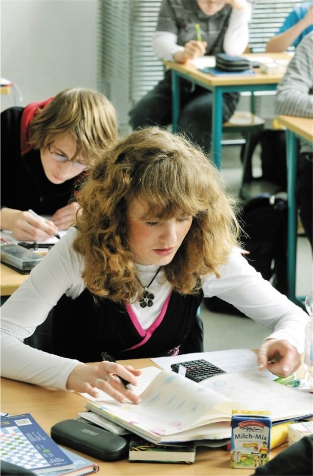 Das Mann-Frau-Bild prägt Schulleistungen Das Mann-Frau-Bild prägt Schulleistungen