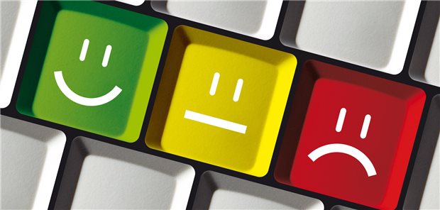 Zi veröffentlicht Ranking zur Fehleranfälligkeit gängiger Praxis-EDV Eine Tastatur, auf der einzelne Tasten farbig hervorgehoben sind.