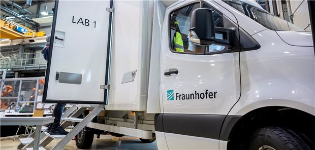 Forscher wollen Corona-Testergebnis nach 40 Minuten Das mobile Corona-Testlabor der Fraunhofer-Gesellschaft
