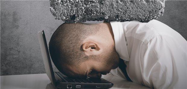 Datenerfassung, Dokumentationen – und das gleich mehrfach: Zwei Drittel aller Befragten zeigten sich in der MB-Befragung „unzufrieden“ oder „eher unzufrieden“ mit der IT-Ausstattung an ihrem Arbeitsplatz.