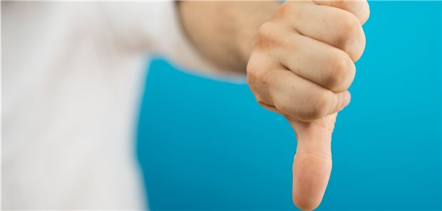 Impfgegner: Aggressionen gegen Ärzte häufen sich Daumen runter: Verunglimpfungen, Beschimpfungen, Drohungen und manipulierte Bewertungen in einschlägigen Portalen müssen manche Ärzte, die sich als Impfbefürworter outen, hinnehmen. Ärztekammer raten dazu, sich mit Anzeigen zu wehren, wenn es zu schlimm wird.