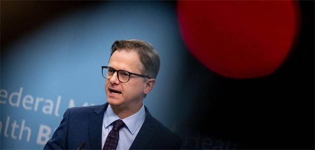 Bundesminister für Gesundheit, gibt nach der konstituierenden Sitzung der Pflegestrukturkommission im Bundesministerium für Gesundheit ein Statement.