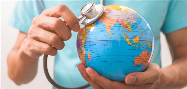 Gesundheitswesen hat seine Klima-Hausaufgaben nicht gemacht! Dem Gesundheitswesen kommt in Sachen Klimawandel und -schutz eine doppelte Rolle zu: Einerseits gilt es, die gesundheitlichen Folgen des Klimawandels abzufangen, andererseits trägt das Gesundheitswesen selbst nicht unerheblich zum CO2-Ausstoß bei.