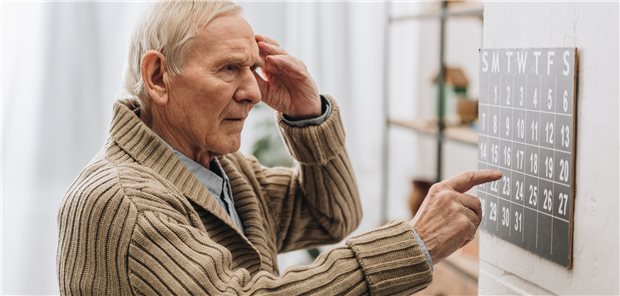 Demenzkranken soll so lange wie möglich die Teilhabe am gesellschaftlichen Leben ermöglicht werden. Das ist Ziel des Demenzpreises. (Symbolbild mit Fotomodell)