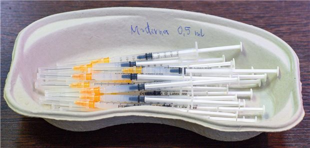 Arzneiverfügbarkeit ist eine Investition und kein Kostenfaktor Den Behandlungskosten eines beatmungspflichtigen Patienten in Höhe von 90.000 Euro je Fall stünden Kosten von nur wenigen Euro je Impfung gegenüber, argumentiert der BPI.